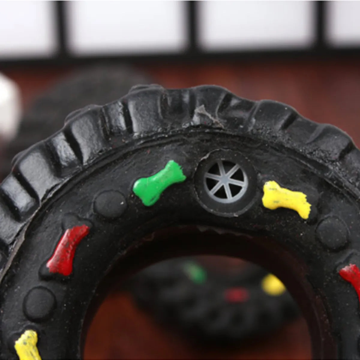 Small Tire Dog Vocalization Toy